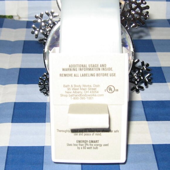 BBW White Barn Wallflowers Crystal Snowman Fragrance Nightlight Plug NEW - Picture 5 of 6